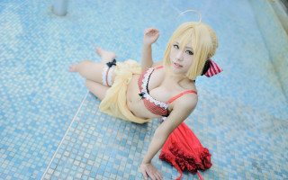 Woman bikini pool tiled fence - cosplay free wallpaper
