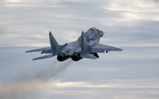 Fighter jet clouds smoke horizon - cloudy free wallpaper