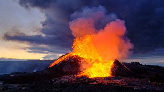 Volcano eruption lava sunset mountains - a volcano free wallpaper