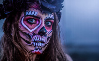 Skeleton makeup rose gothic portrait - a rose free wallpaper