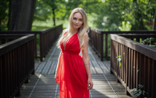 Red dress woman bridge park - anna hotchkis free wallpaper