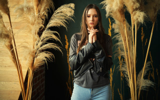 Woman tallgrass hands chin looking - elinor proby adams free wallpaper