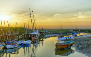 Boats river shore sunset ocean - top of a river next free wallpaper