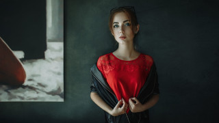 Woman painting red dress black - a painting of a woman free wallpaper