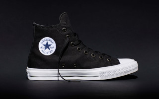 Black converse shoe white star - a white stripe free wallpaper