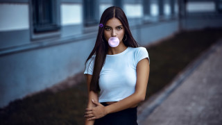 Woman pacifier casual outdoor blurry - elsa bleda free wallpaper
