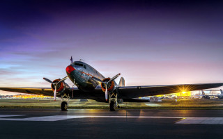 Small airplane runway night sunset - top of an airport runway free wallpaper