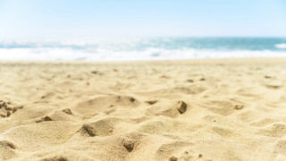 Beach sand water blue sky - beach free wallpaper