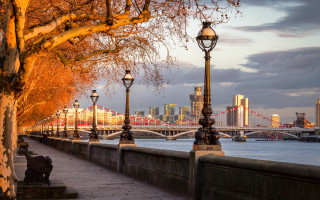City skyline bridge river autumn - christopher wren free wallpaper