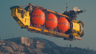 Flying yellow red object city - filip hodas free wallpaper