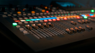 Sound board colored lights blurry - studio quality free wallpaper