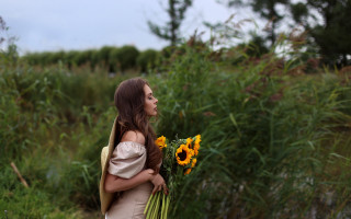 Sunflower bouquet woman field outdoors - impressionist free wallpaper