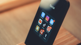 Cellphone wooden table automatistes technology - a wooden table top free wallpaper