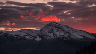 Mountain red sky clouds trees - a red sky in the background free wallpaper for desktop