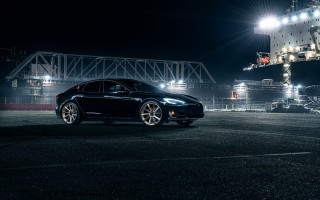 Black car night shipping aurora - rim free wallpaper