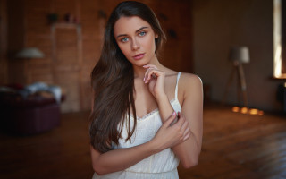 Eszter mattioni portrait white dress - free portrait wallpaper