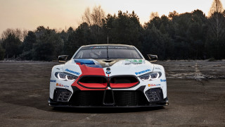 Bmw racecar parkinglot trees sky - the background and a sky background free wallpaper
