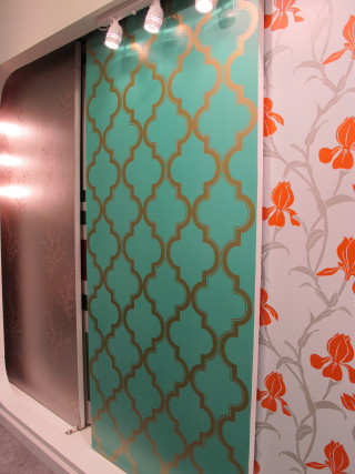 Flower pattern wall light fixture - art free wallpaper