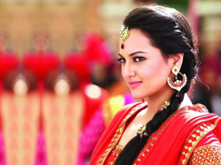 Woman red gold outfit shawl - movie still frame free wallpaper