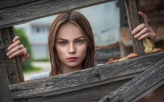 Woman window bread portrait asian - art photography free wallpaper for desktop
