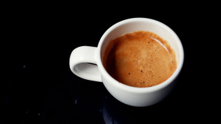 Coffee cup tabletop black background - brassaï free wallpaper
