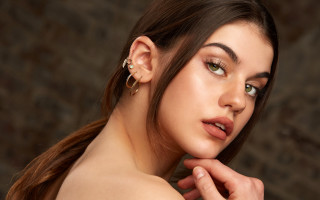 Woman earrings ring brownhair lookingatcamera - a pair of earrings free wallpaper