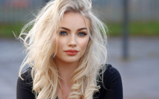 Blonde woman blue eyes fence - a green grass area free wallpaper