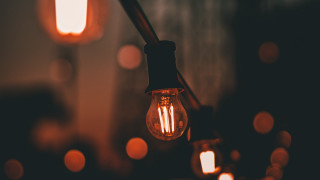 Light bulb ceiling bokeh moon - many light free wallpaper