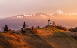 Church hill mountains sunset pink - a church free wallpaper
