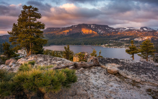 Mountain lake trees cloudy sky - bob thompson free wallpaper
