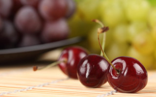 Cherries grapes bokeh blurry food - grape free wallpaper