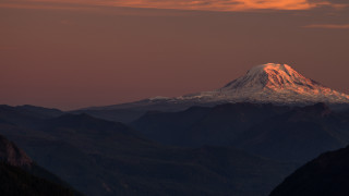 Mountain sunset pink sky clouds - peak free wallpaper