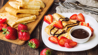 French toast strawberries chocolate plate - it next free wallpaper