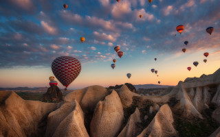 Hot air balloons rocky landscape - hot air balloon free wallpaper