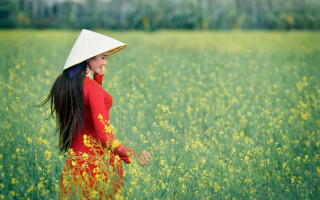 Woman red dress white hat - dai xi free wallpaper