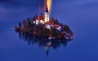 Small island church night water - ferenc joachim free wallpaper