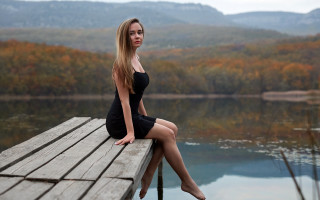 Lake mountains dock blonde woman - a dock in front free wallpaper