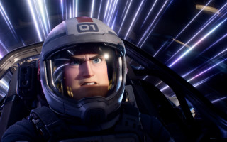 Space suit helmet cyberpunk rain - a sci free wallpaper