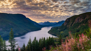 Lake mountains forest sunset clouds - beautiful landscape free wallpaper