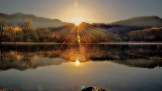 Lake mountain sunlight trees city - choi buk free wallpaper for desktop