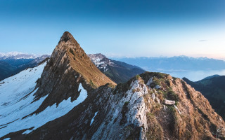 Mountain snow peak hut surrounded - peak free wallpaper