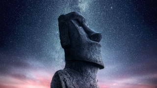 Sky stars statue aliens fireworks - a statue of a person free wallpaper