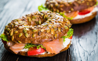 Bagel sandwich salmon lettuce sunflower - lettuce free wallpaper