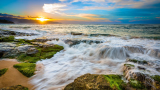 Sunset rocky beach waves moss - the rock free wallpaper