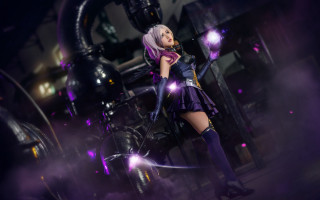 Woman purple outfit machine room - a purple light free wallpaper