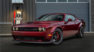 Red sports car garage no - sinister free wallpaper