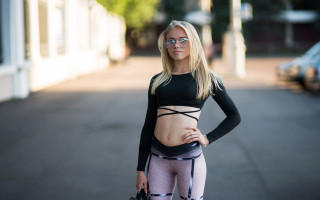 Elina karimova cyberpunk portrait blurry - a street corner free wallpaper