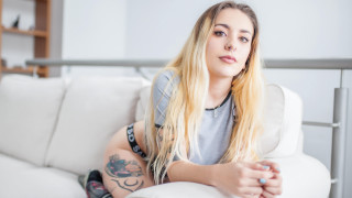 Woman couch tattoo blonde roses - fructose free wallpaper