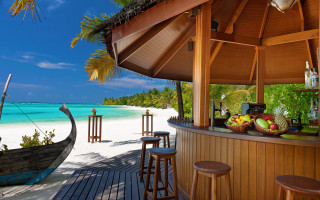 Beach bar boat stools sand - a bar free wallpaper