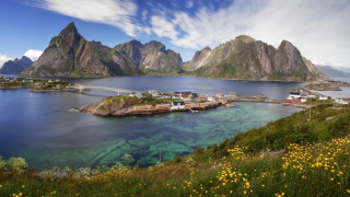 Island bridge boats mountains landscape - a bridge over free wallpaper
